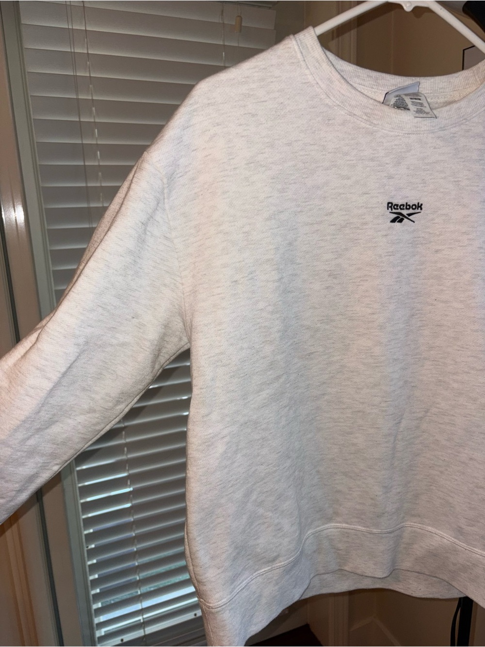 Reebok Women's Grey SET - Sweatshirt & Pants